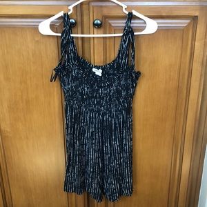 Billabong shorts romper